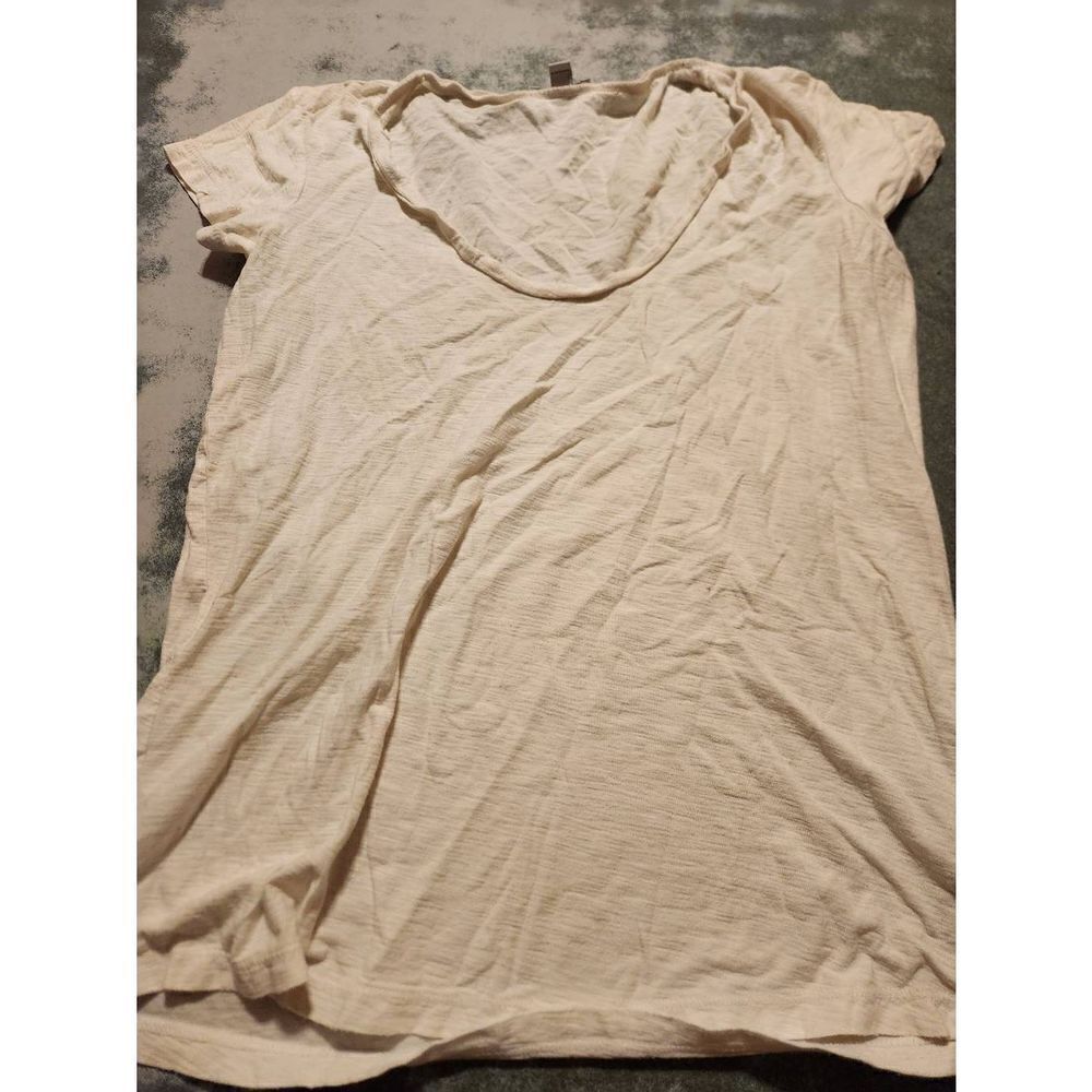 James Perse white vneck tshirt sz 1 (Small)